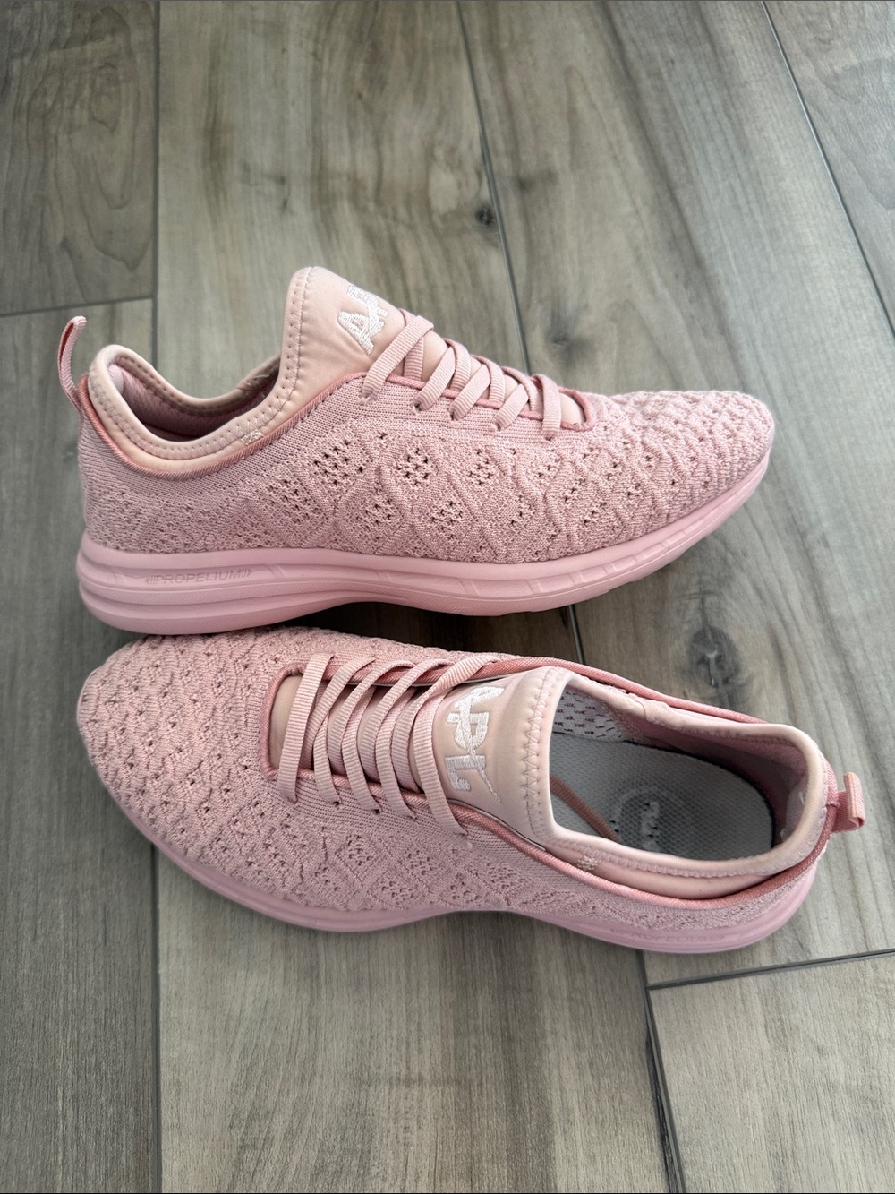 APL Women TechLoom Phantom Sneakers in Dusty Rose Color Size 8.5